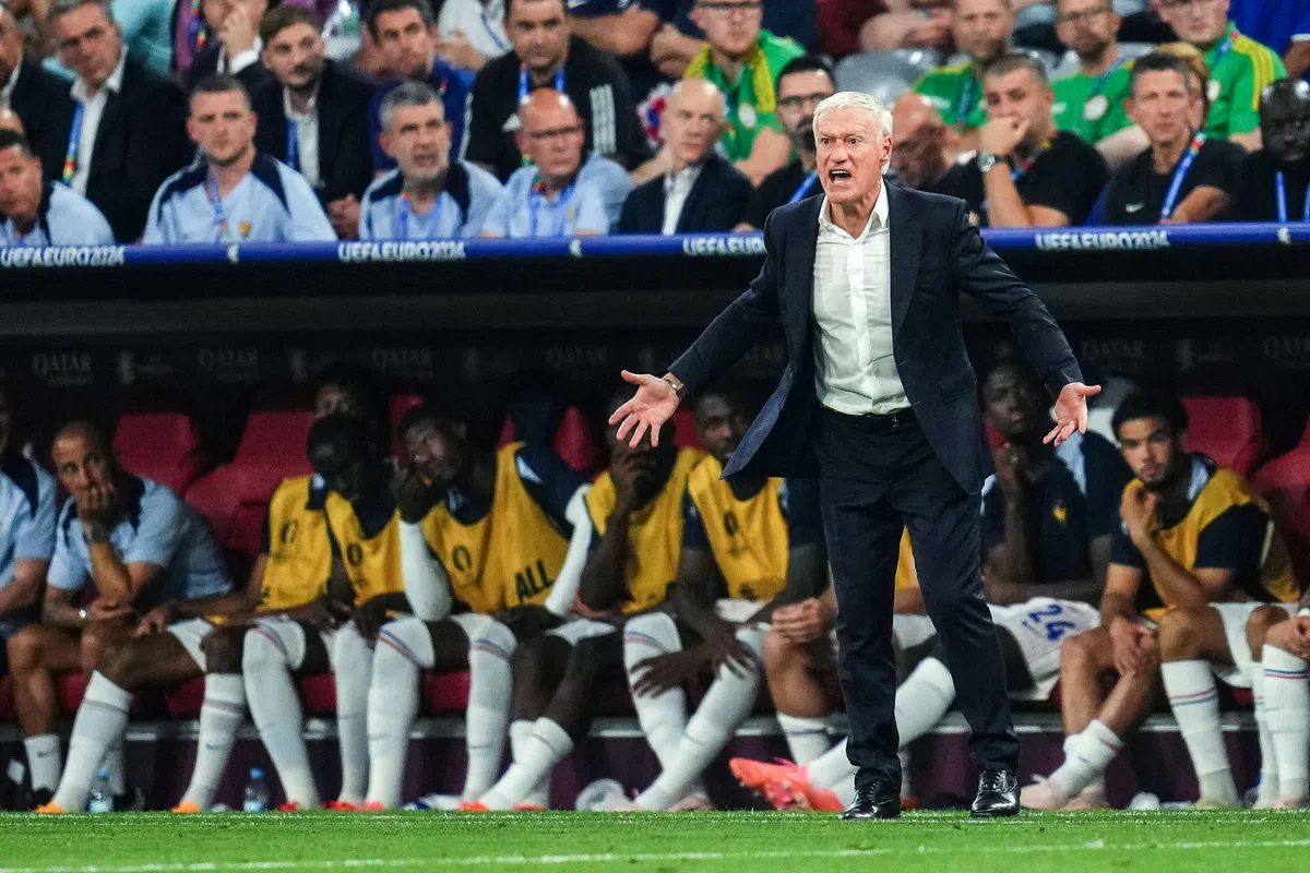 La dernière danse de Didier Deschamps : eau du robinet ou champagne ?