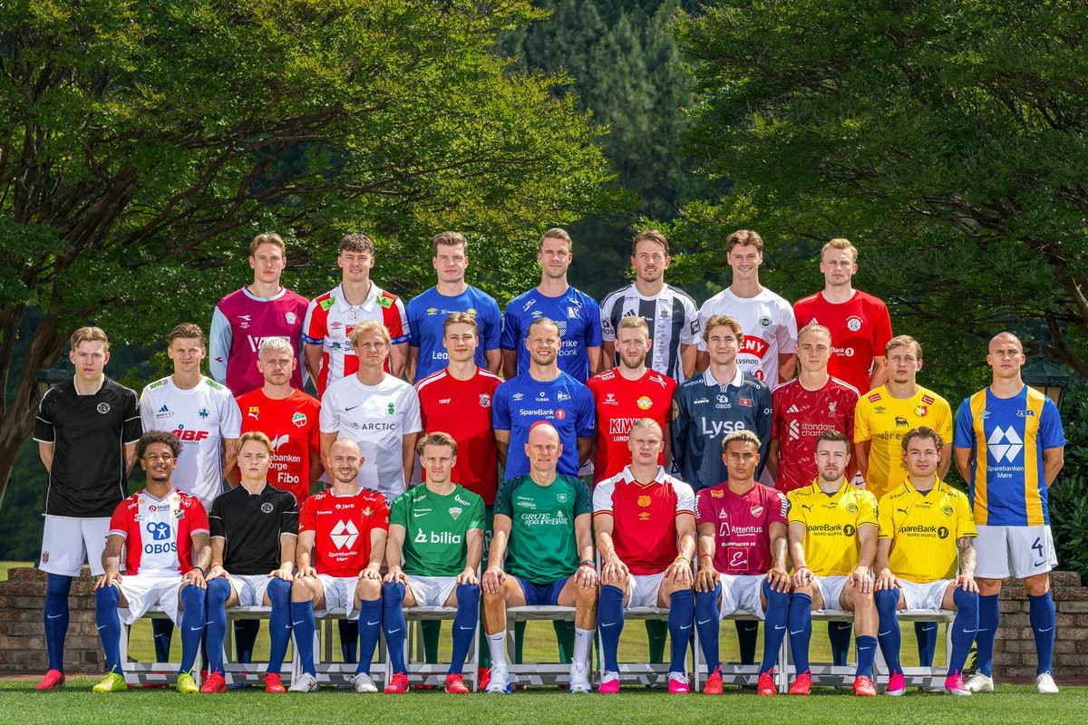 Noorwegen komt met nieuwe teamfoto na bekritiseerde 'Viking-verheerlijking'