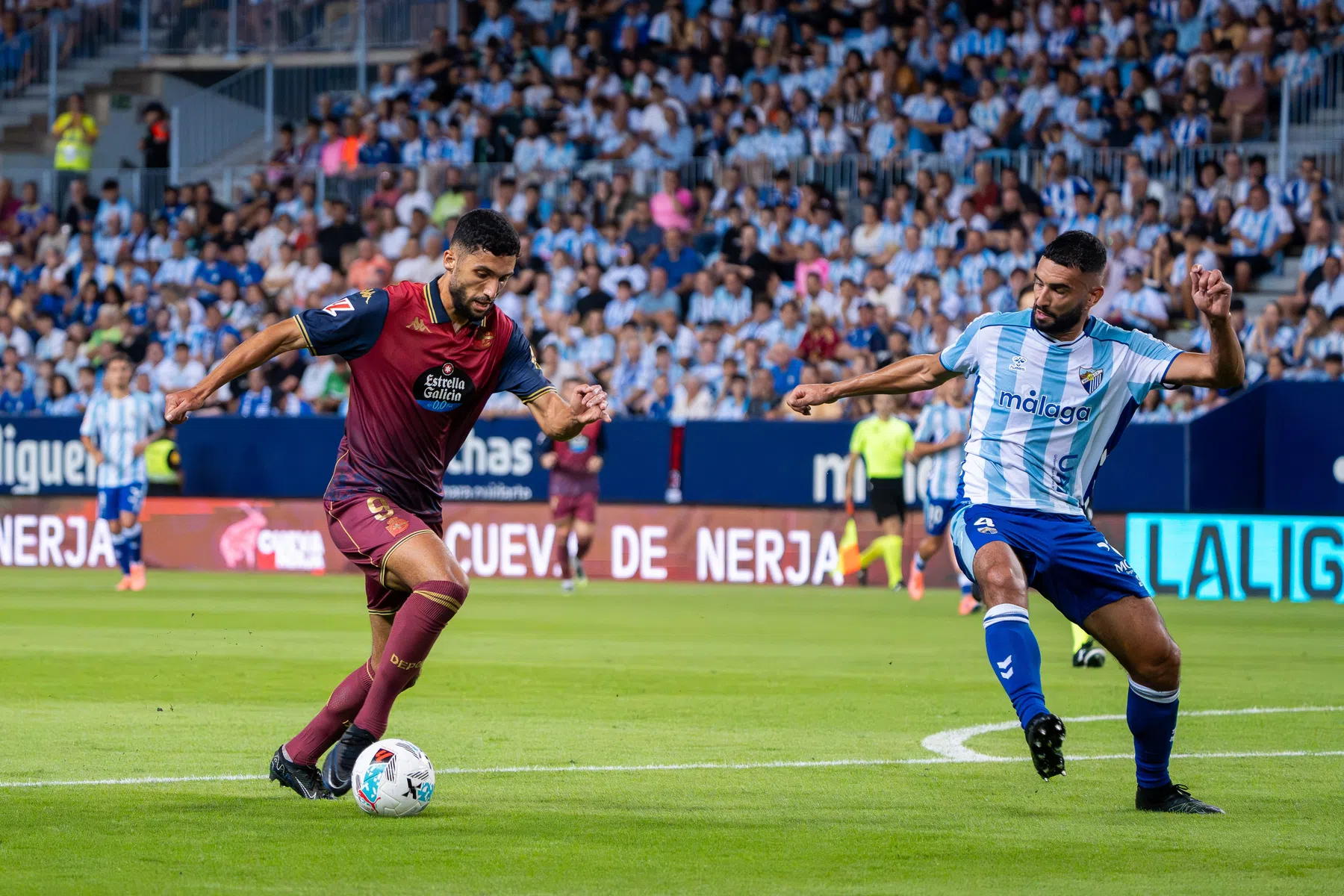 Eddahchouri lacht om transfergeruchten en kijkt uit naar Barça en Real