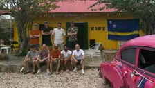 Thumbnail for article: 'Als we te hard dansen, zakt het eiland in de zee'