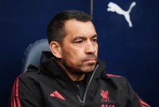 Liverpool neemt ook afscheid van Van Bronckhorst en Hulshoff