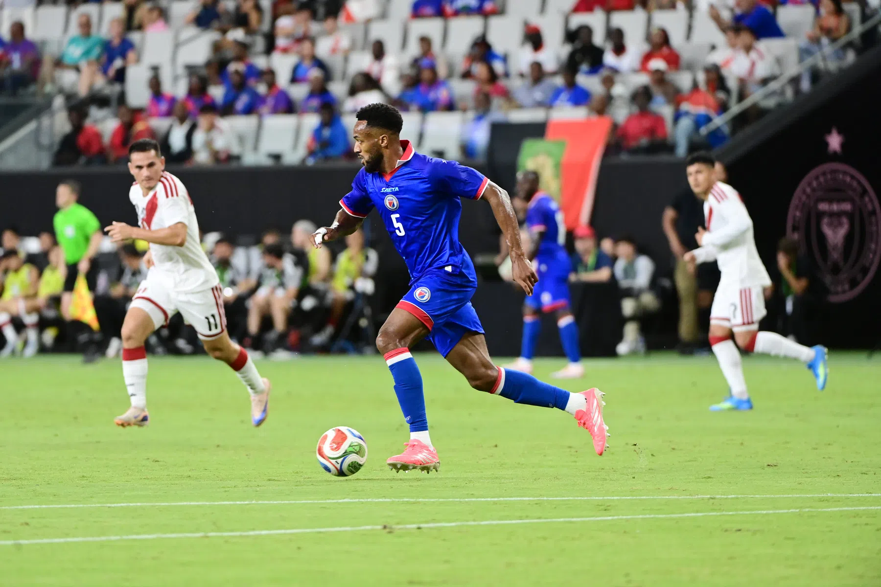 Oud-RKC'er met Haïti op WK: 'Willen de mensen hoop geven' 