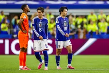 Oranje geeft zege op Japan bij WK-start in slotfase uit handen
