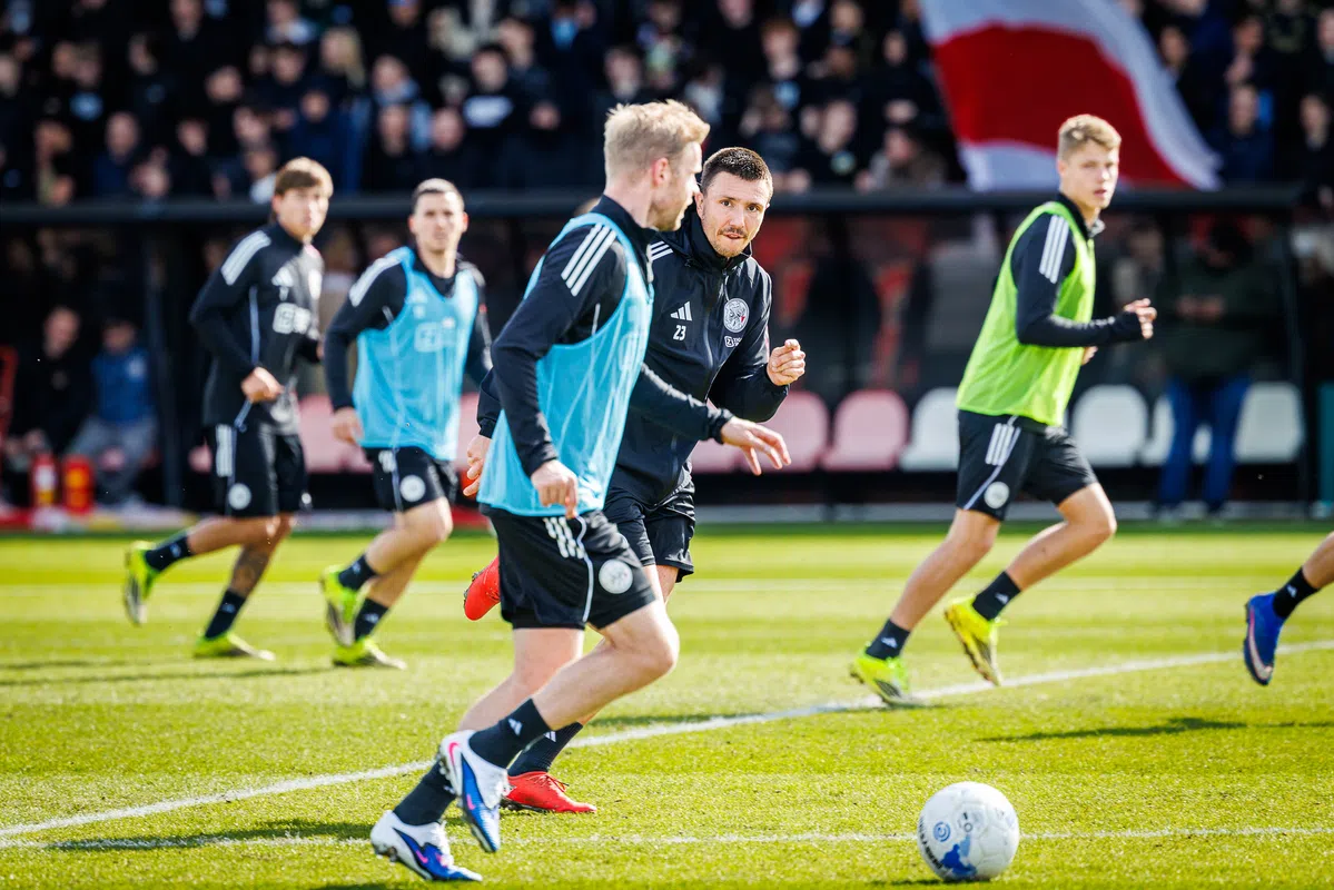 Ajax bắt đầu chuẩn bị với trận giao hữu cùng Panathinaikos