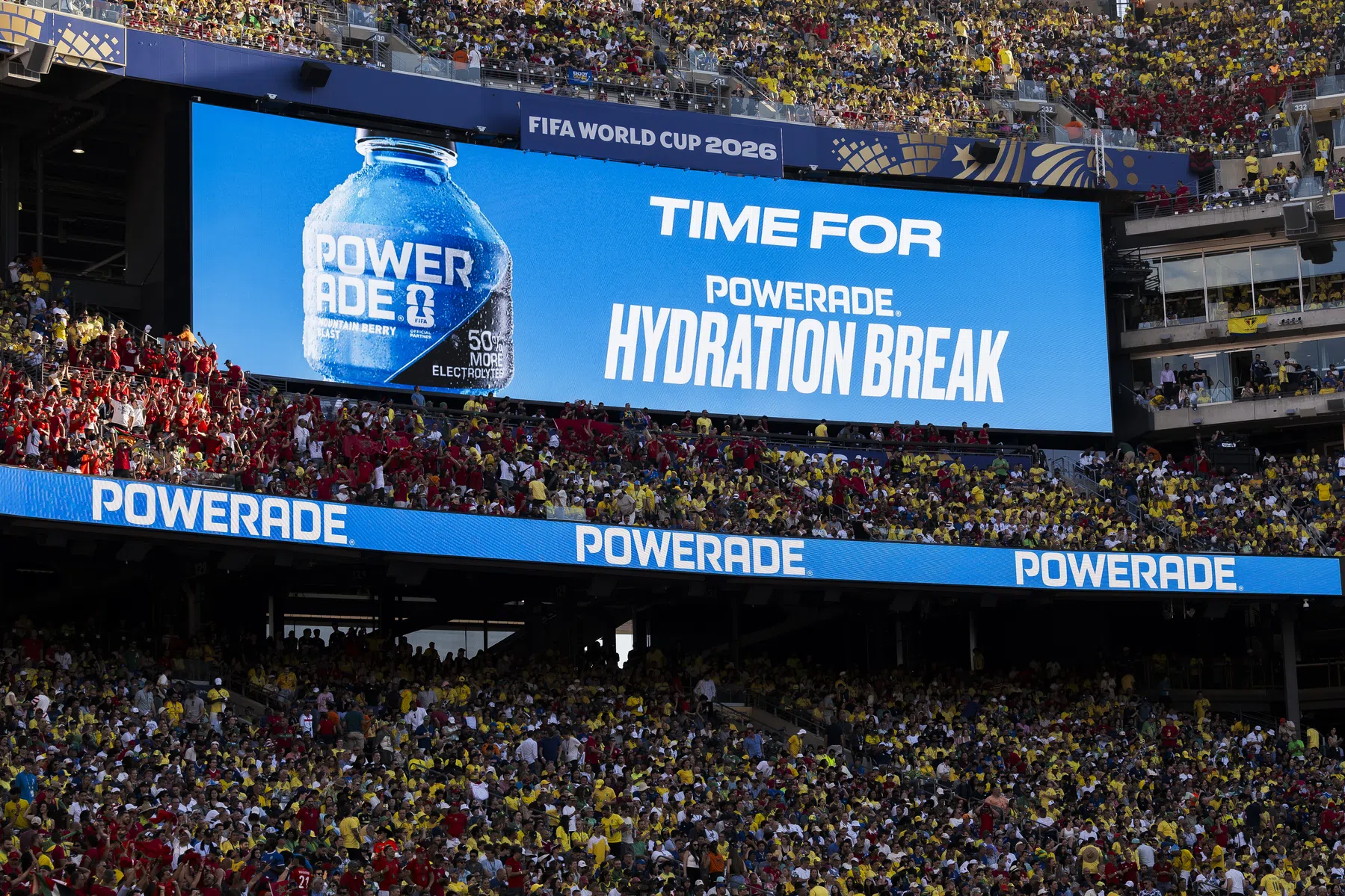 FIFA kiest ook in stromende Canadese regen voor hydration break