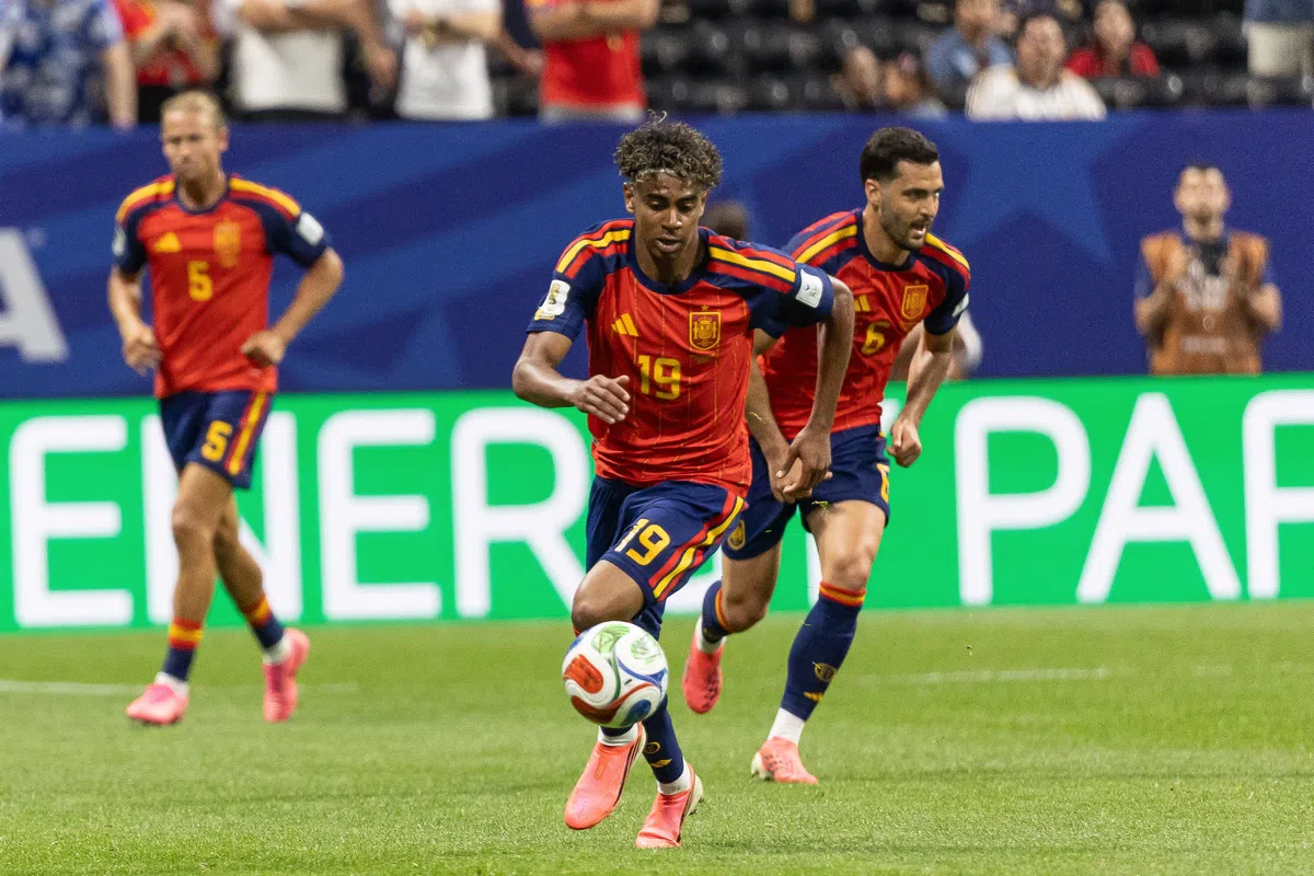 Lamine Yamal brings hope to Spain and praises Messi as 'the best of all time'