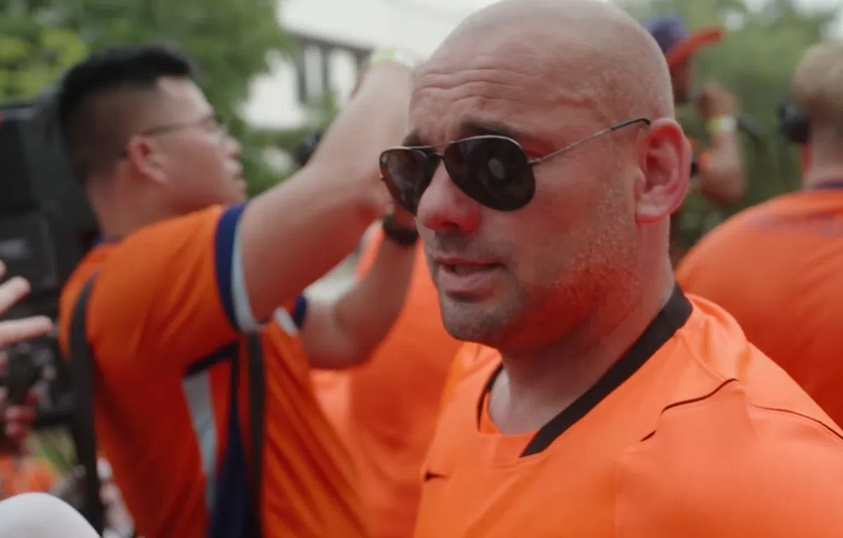 Sneijder und Van der Sar genießen Oranjemars in Houston