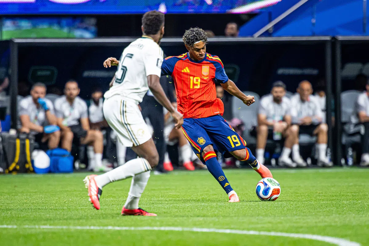 Spain Dominates Saudi Arabia with Convincing Victory