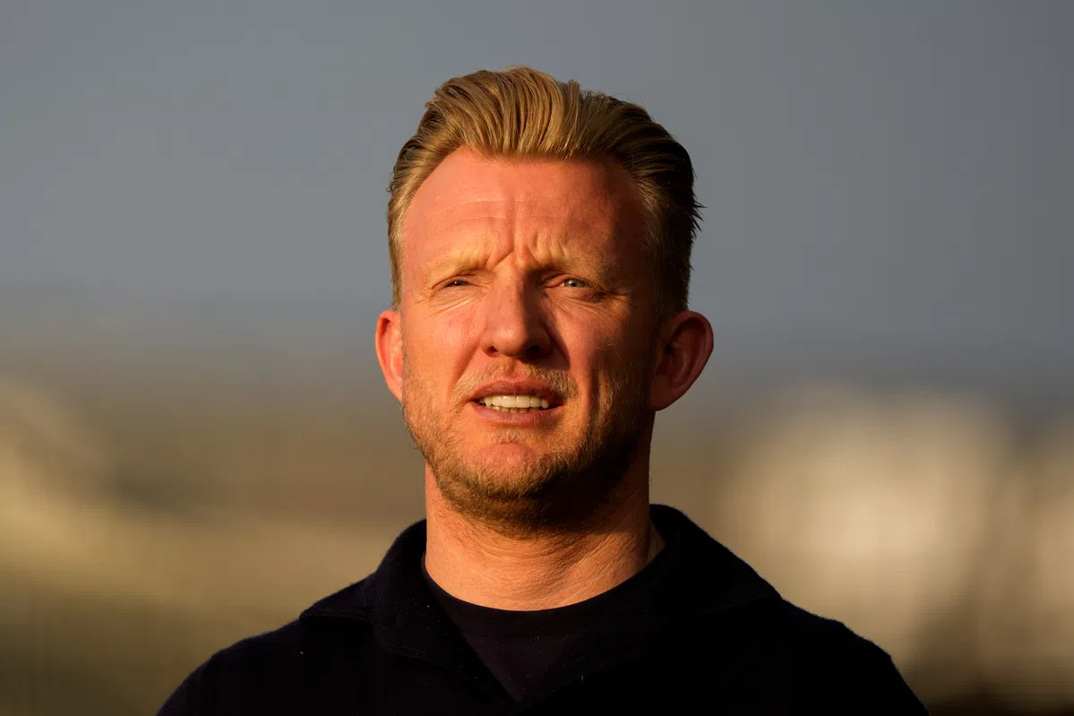 Dirk Kuijt chia tay FC Dordrecht để gia nhập Fenerbahçe