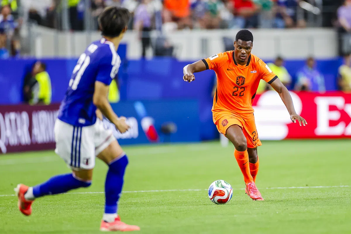 Denzel Dumfries : un interlude joyeux au sein de l'équipe des Pays-Bas