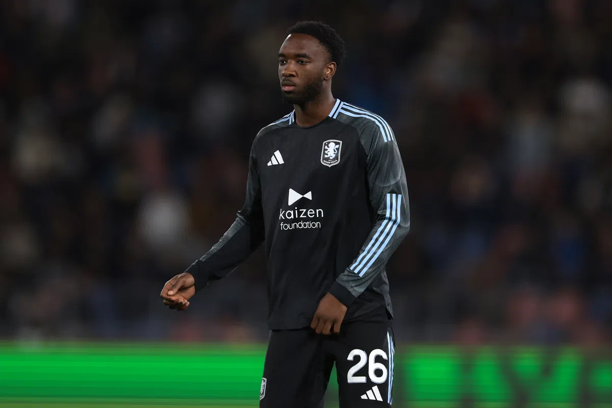 Brighton en Sunderland starten gevecht om Bogarde