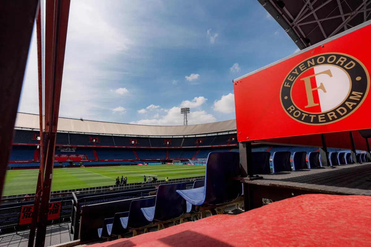 Nieuw thuisshirt Feyenoord is eerbetoon aan successen uit jaren '70