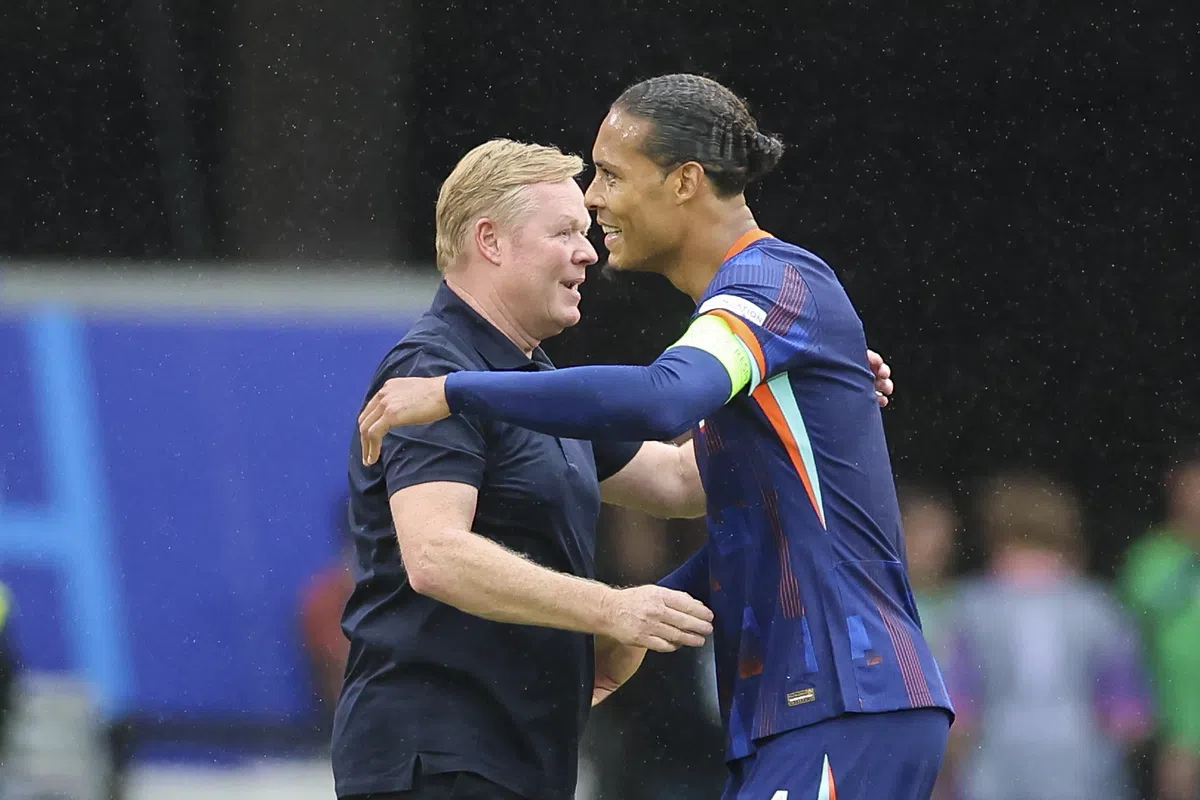 Le capitaine Van Dijk réagit au départ de Koeman : « Merci pour tout »