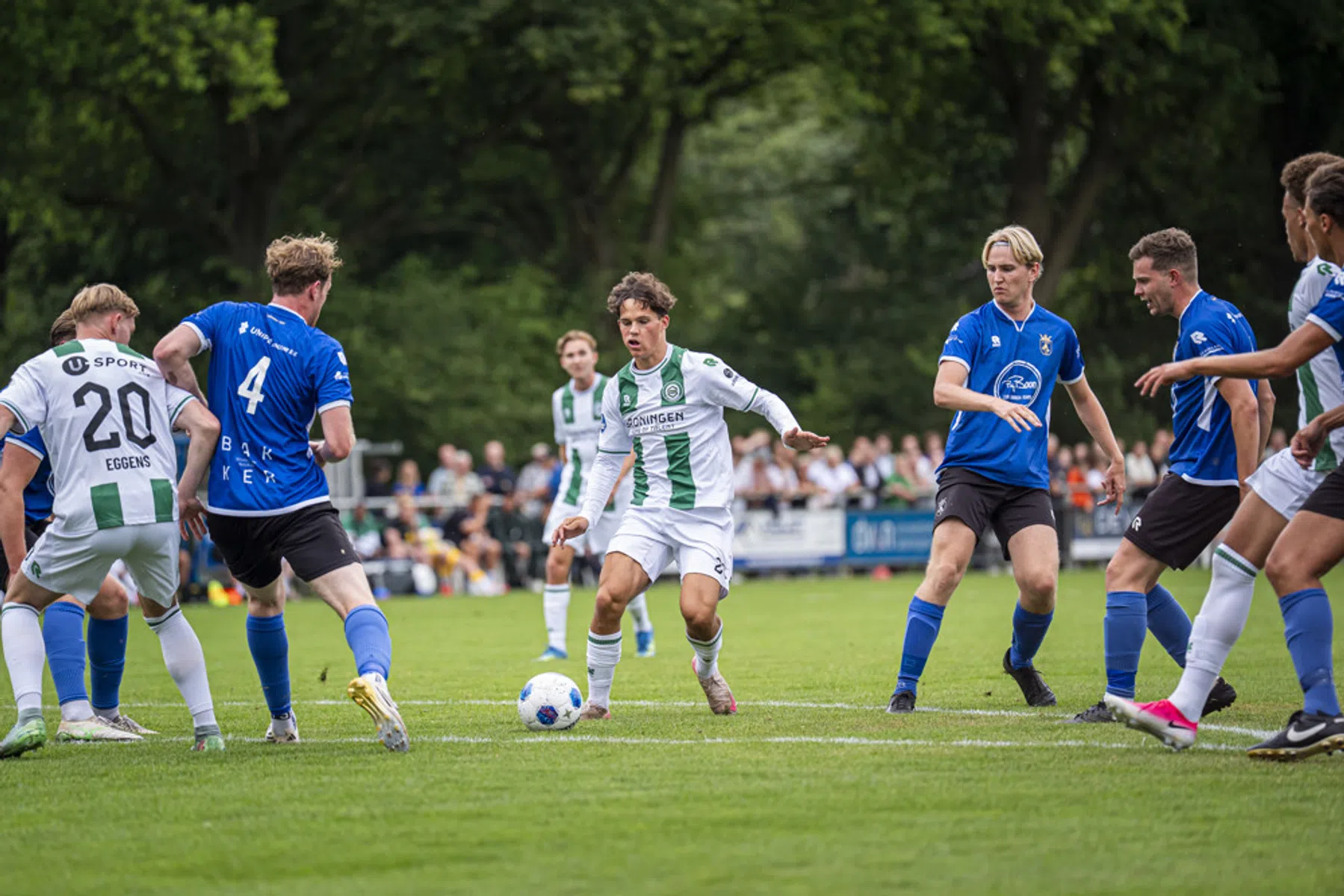 AZ doet nieuw bod op Van Bergen, FC Groningen houdt deur dicht
