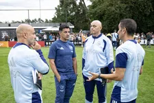 Thumbnail for article: De Spaanse staf van Míchel bij Ajax, met toch nog een Nederlandse bijdrage