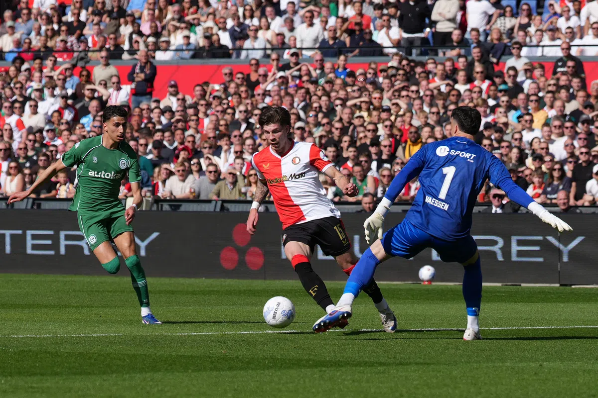 Bevestiging Feyenoord: Bos maandenlang uitgeschakeld na operatie