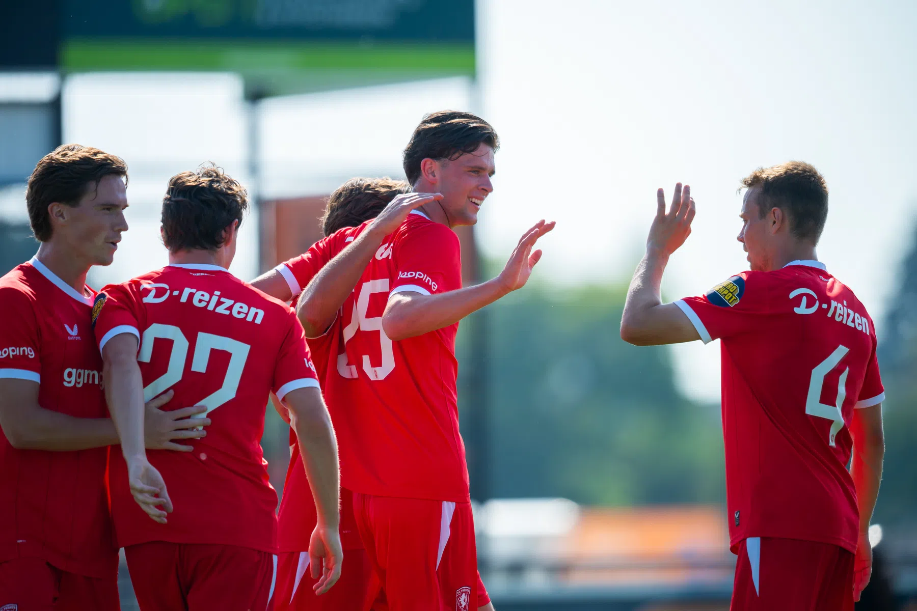 FC Twente leeft met goed gevoel toe naar Europees tweeluik, rentree Pasveer (42)