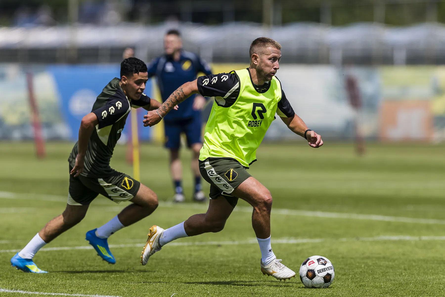 Lewis Holtby en NAC in onzekerheid: Duitser overweegt einde carrière
