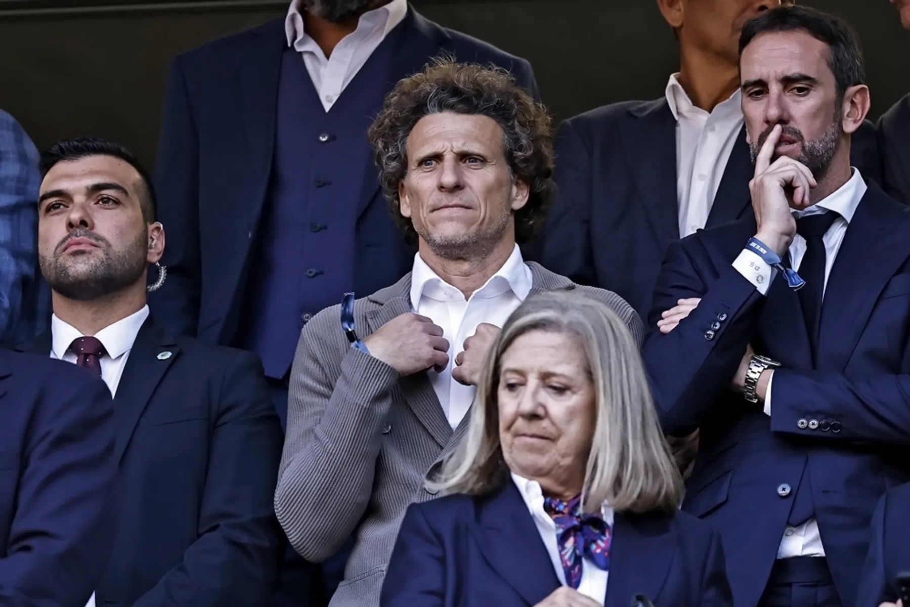 Uruguay schuift Forlan naar voren na WK-debacle