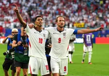 Thumbnail for article: Kane sust relletje tussen Tuchel en Bellingham: 'Hij houdt ons scherp'