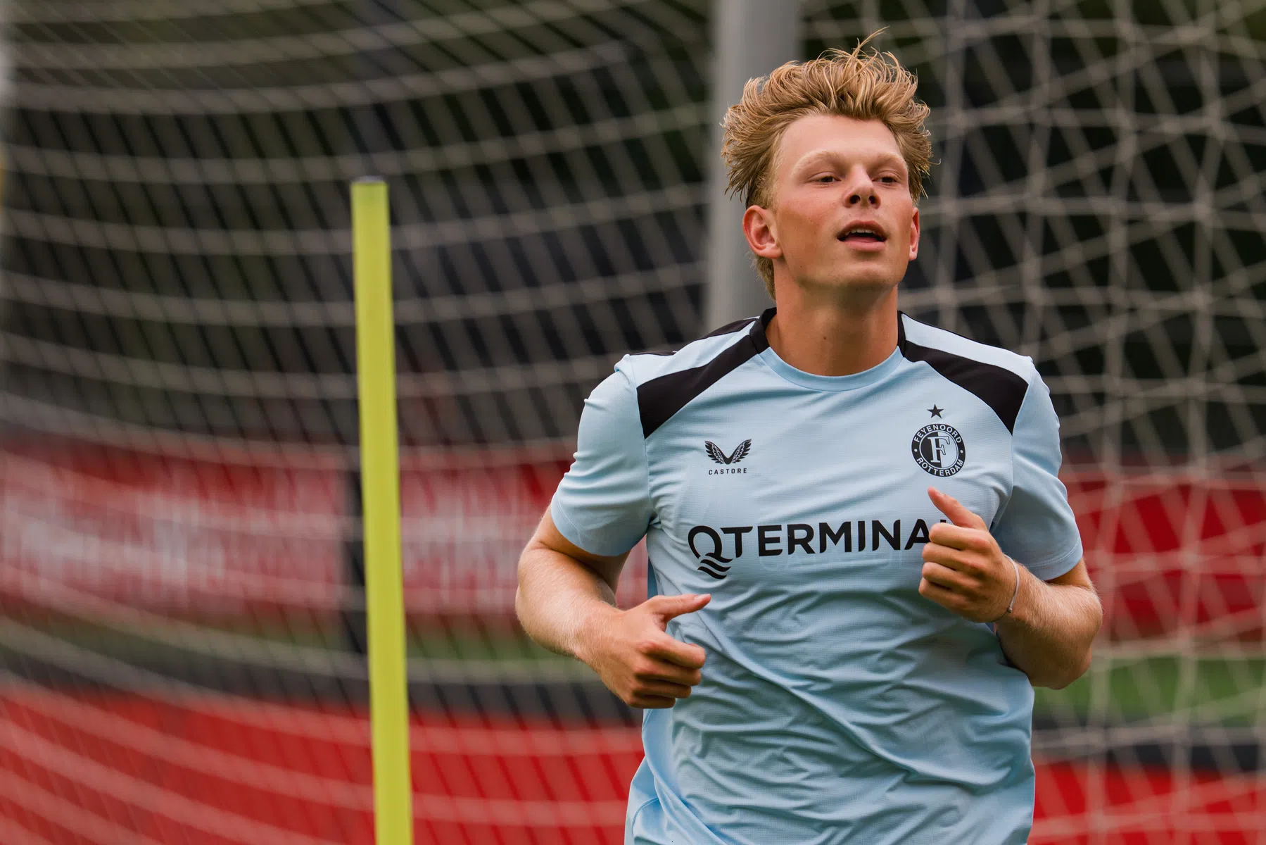 Feyenoord verhuurt Plug aan Excelsior