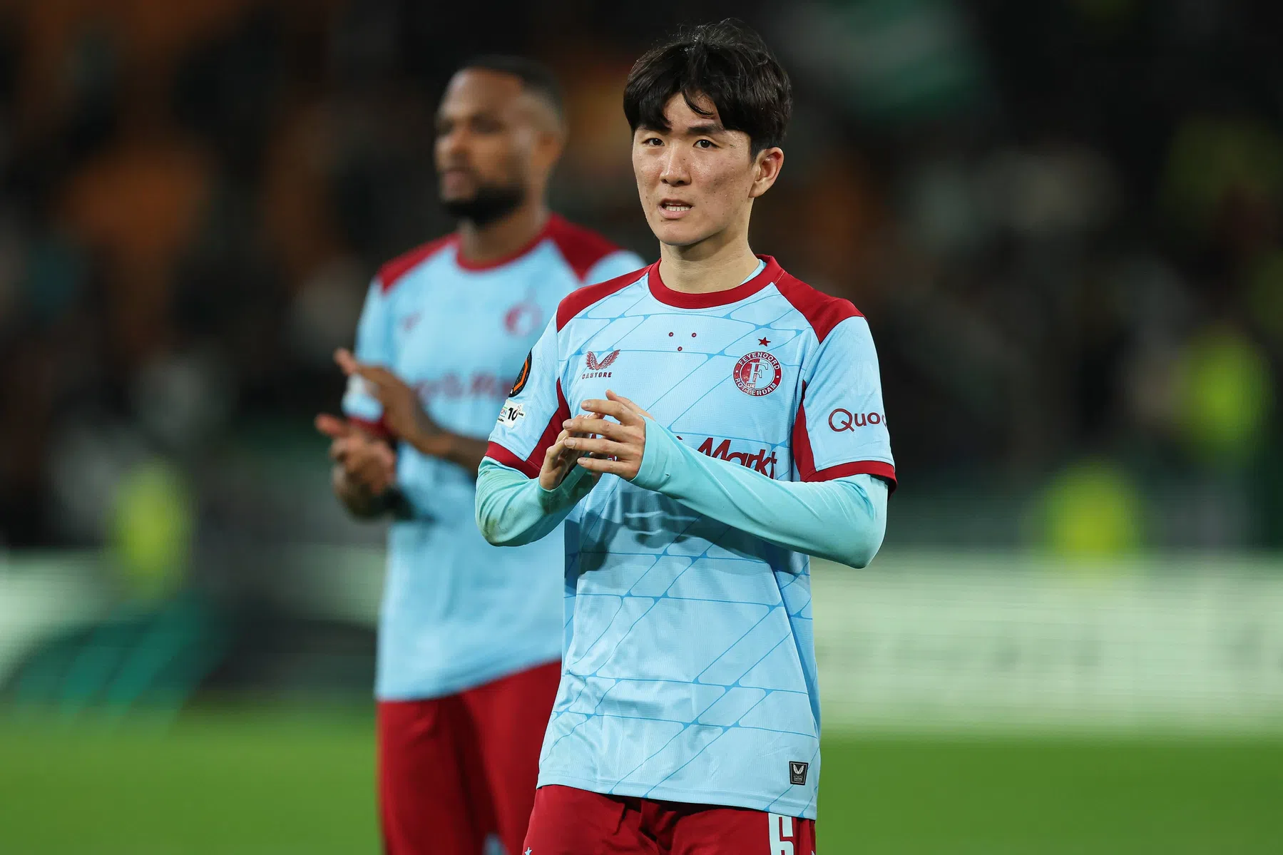 Feyenoord e FC Porto em negociações por Inbeom Hwang