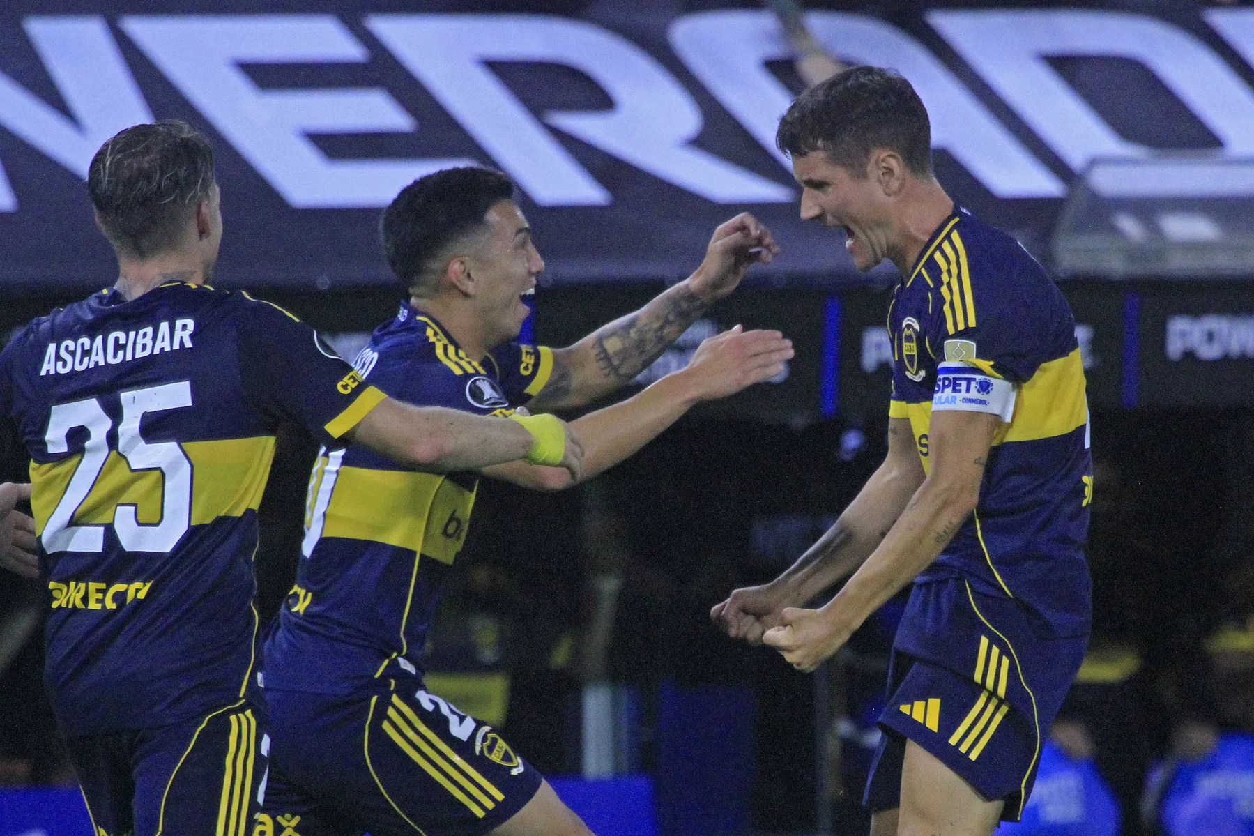 Herrera (36) keert terug naar huis en gaat op derde niveau van Spanje spelen