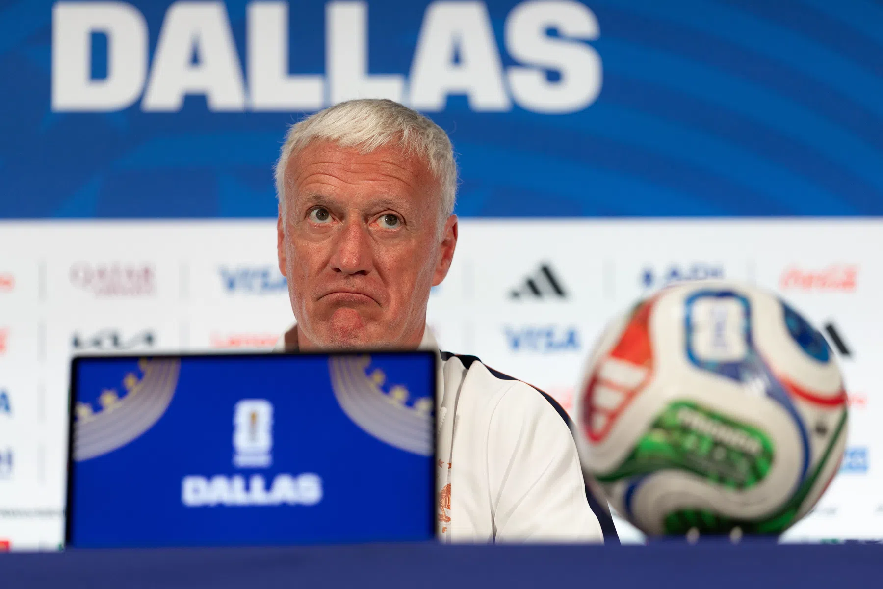 Deschamps legt favorietenrol bij Spanje neer: 'Dat weet Luis heel goed'