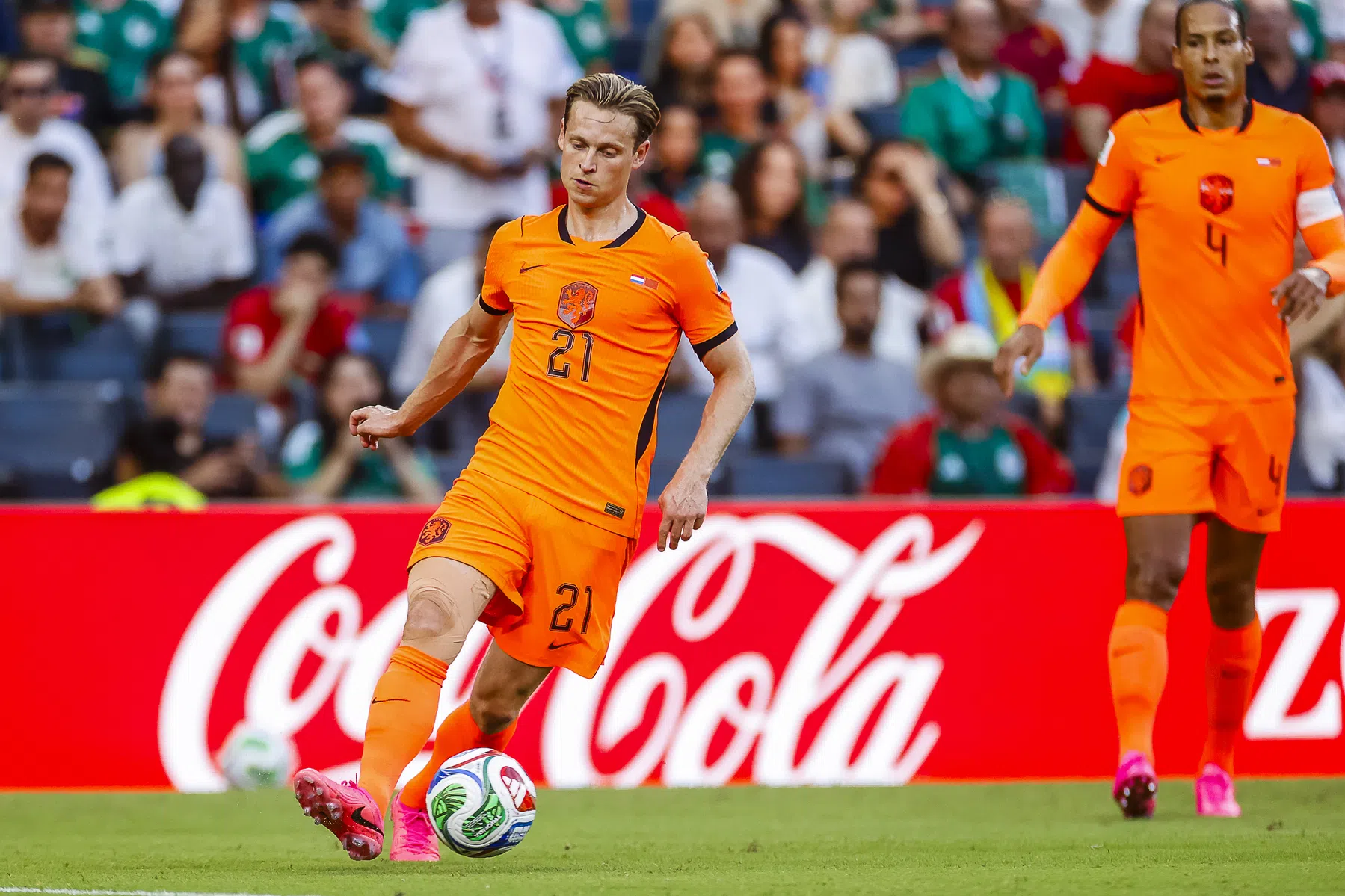 Statement Barça en De Jong: geen operatie nodig na knieblessure