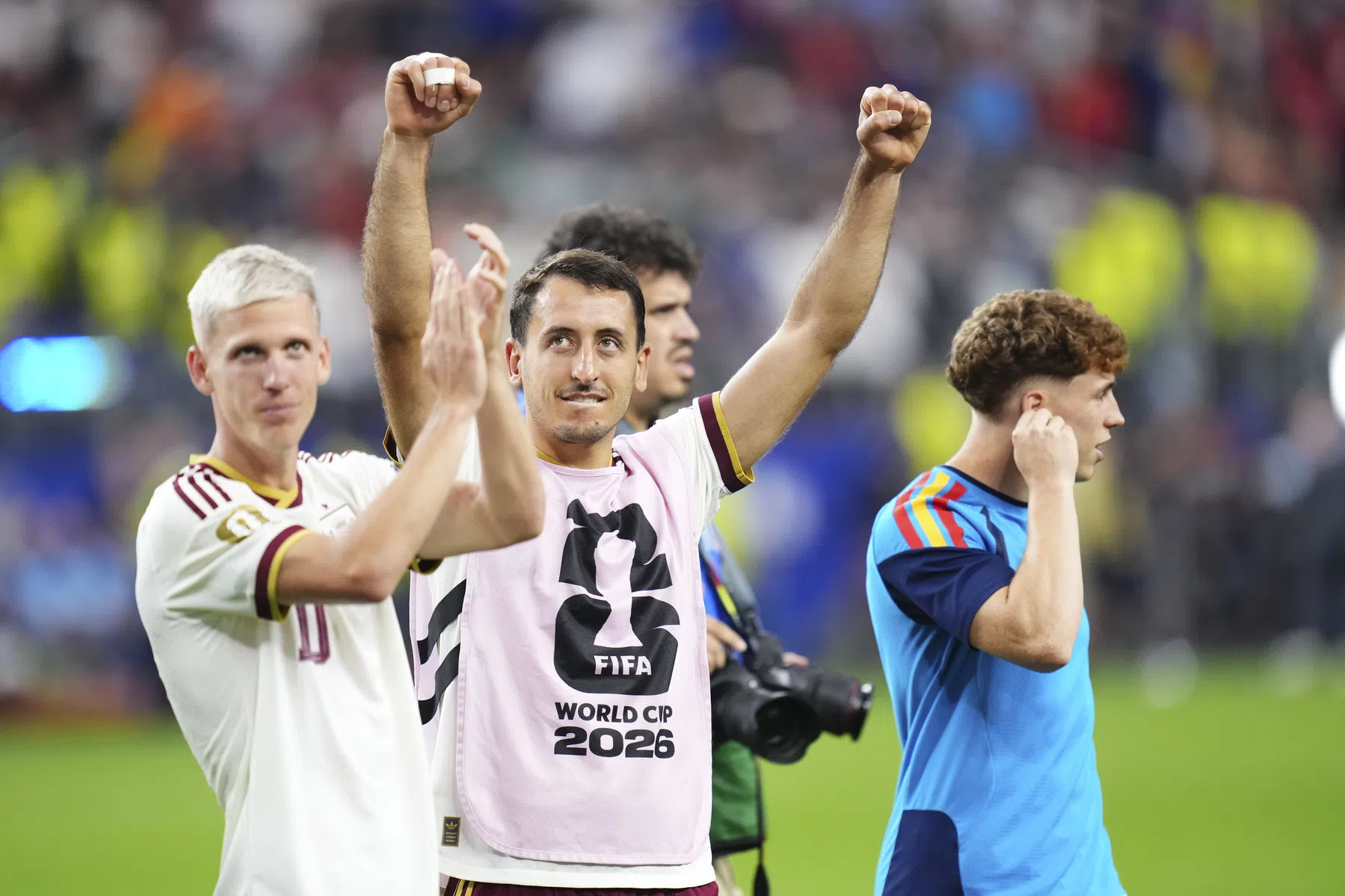 Spanje evenaart Uruguay en Frankrijk met tweede wereldtitel