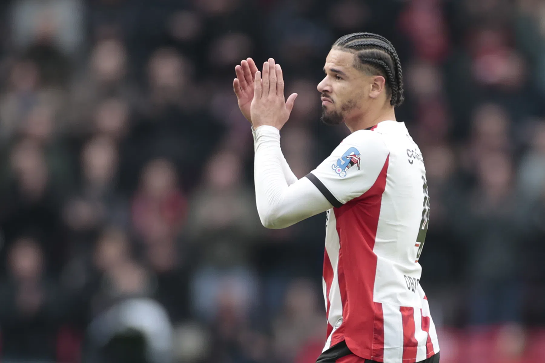 PSV laat verdedigers gaan: Obispo na twintig jaar weg en exit Nagalo