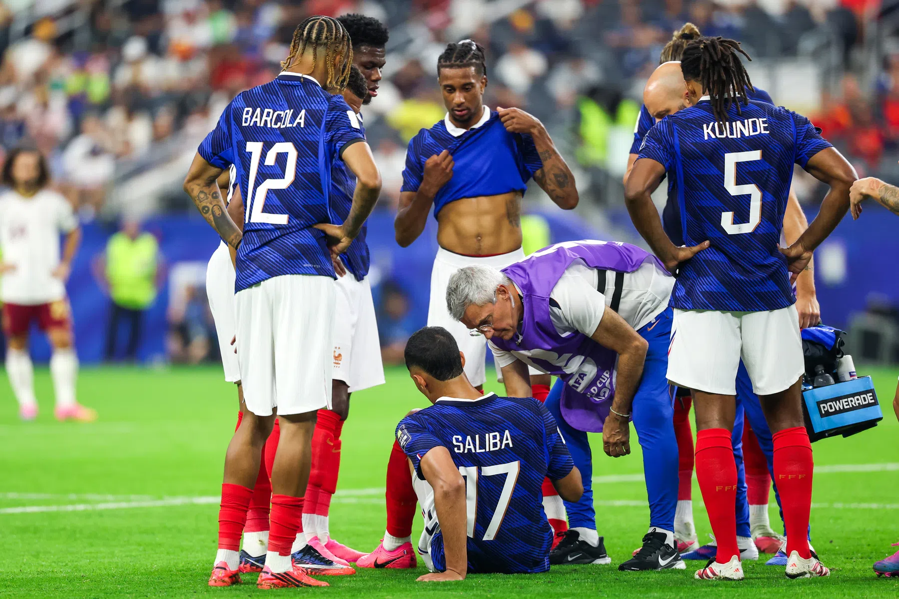 Arsenal lange tijd zonder WK-ganger Saliba