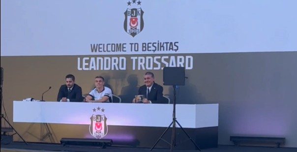 Waarom Besiktas-fans massaal naam van Salah scandeerden bij presentatie Trossard