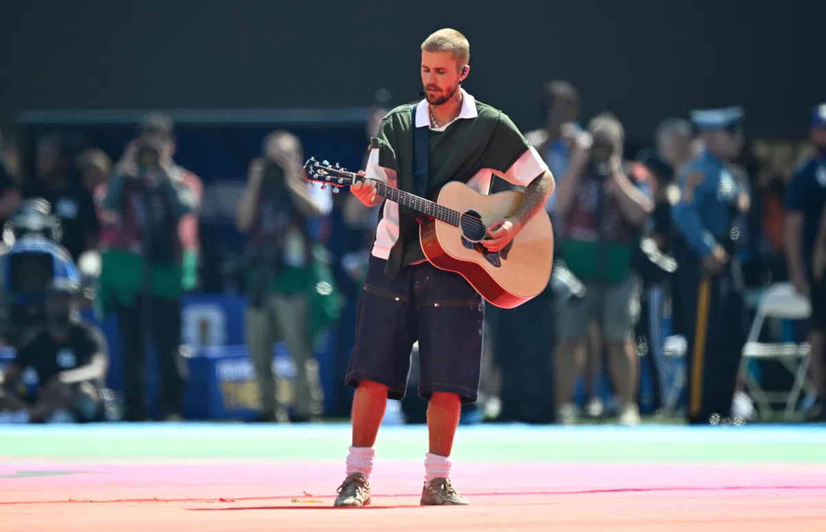Wayne Rooney critica la halftime show della FIFA: "È stata terribile"