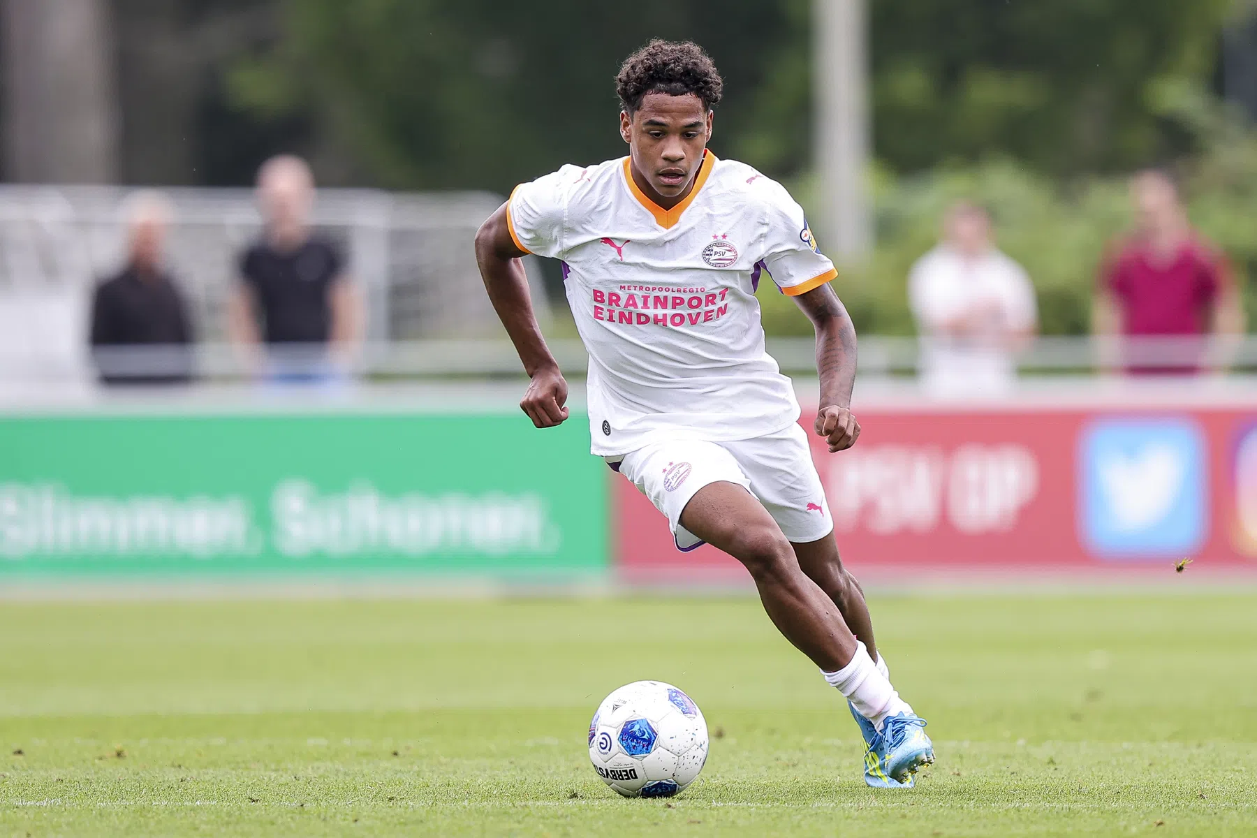 Deze PSV-talenten krijgen kans in voorbereiding: 'Alleen Fernandez heeft stoeltje'