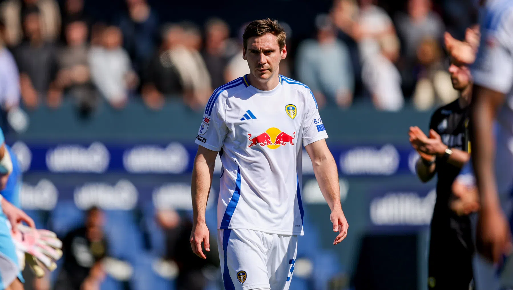 Schalke pikt Wöber op bij Leeds en gaat met oud-Ajacied de Bundesliga in