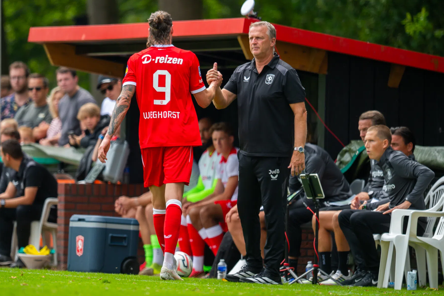 Weghorst en Zerrouki verschijnen aan aftrap tegen Ferencvaros: 'Geen discussie'