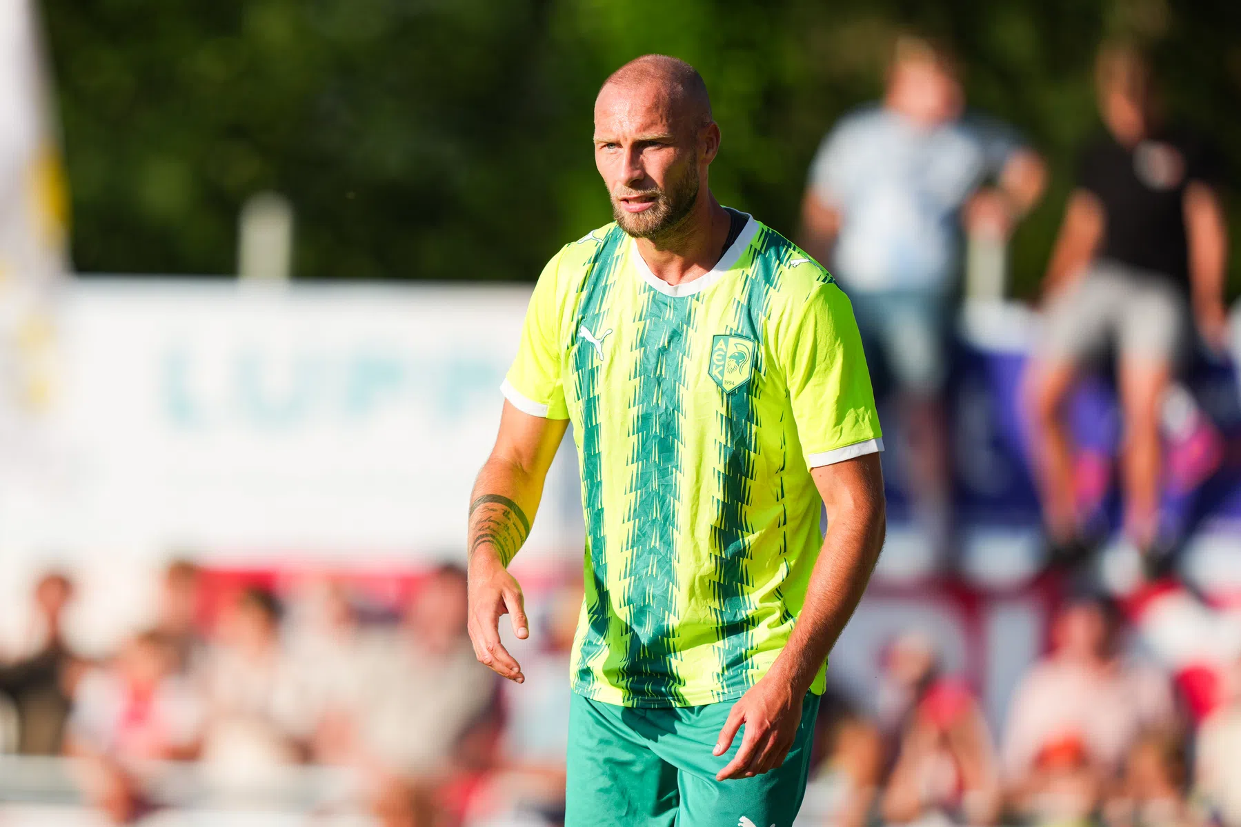 Voormalig Feyenoorder verrast Benfica, ongelukkig debuut Van der Hoorn