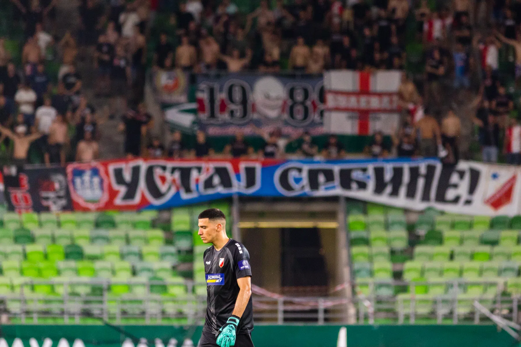Ajax wekt ontzag in Novi Sad: 'Nu zien of die miljoenen het verschil maken'