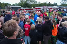 Thumbnail for article: Vergistoeristen en de VVV Tuitjenhorn zien AZ op Dirkshorns biljartlaken