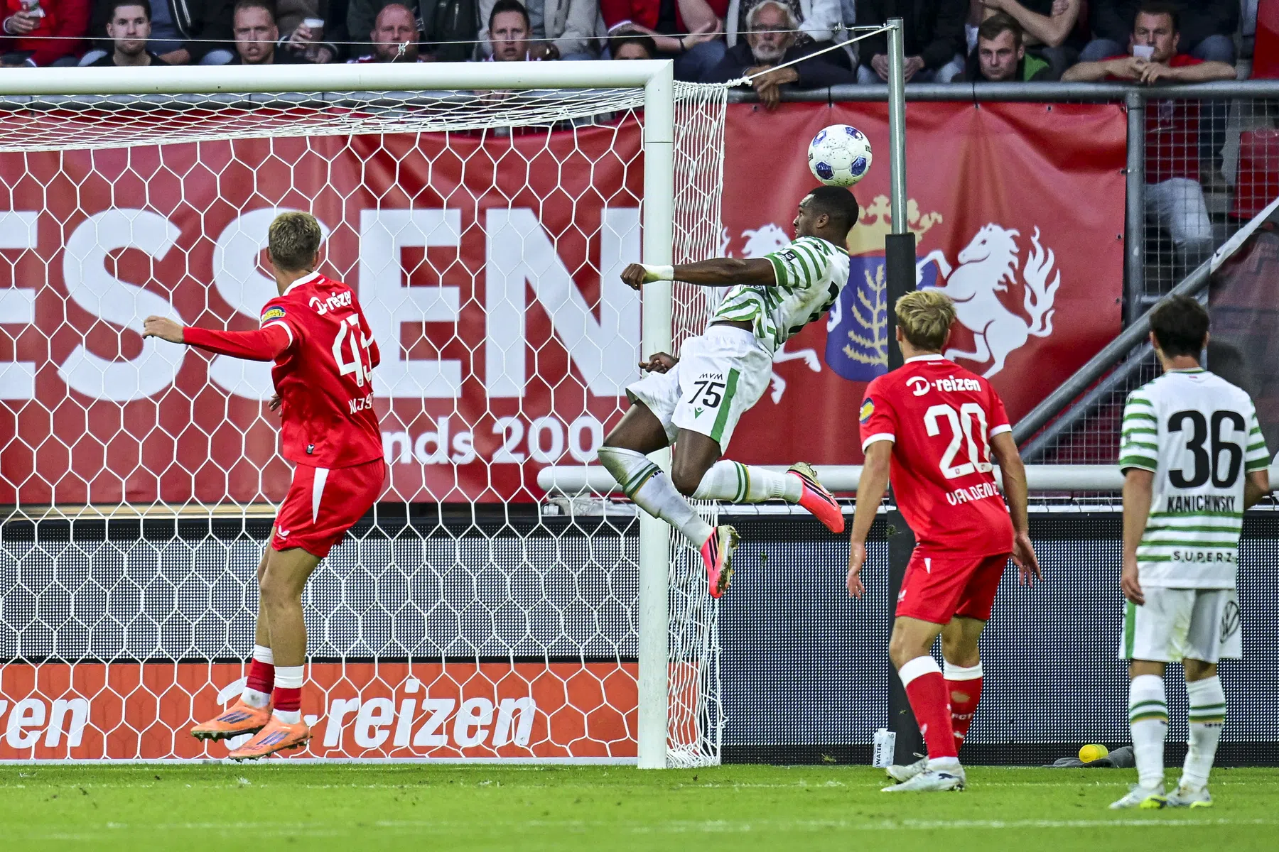 Hongaarse media wijzen twee uitblinkers aan en waken voor return tegen FC Twente