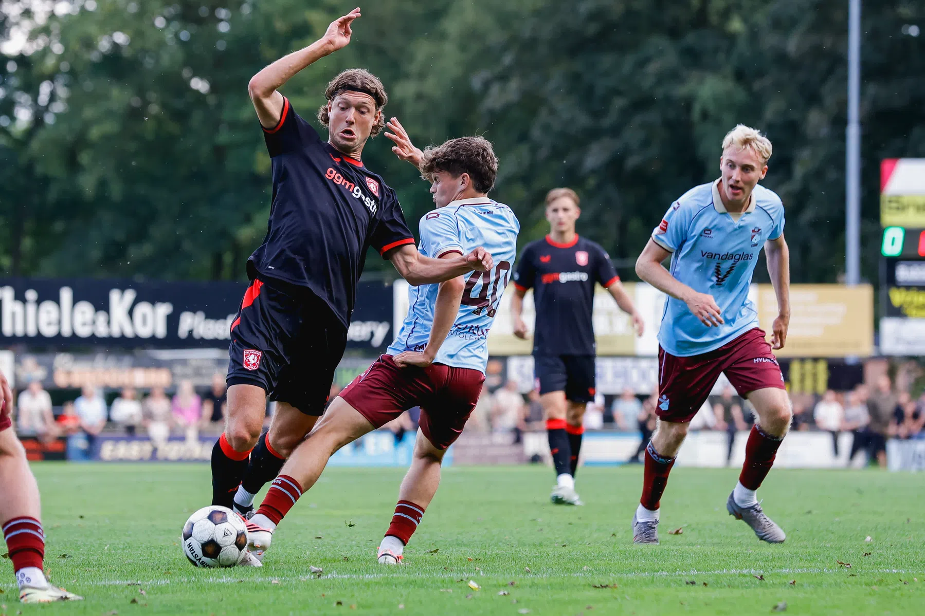 Lammers laat met hattrick zien geduchte concurrent Weghorst te zijn