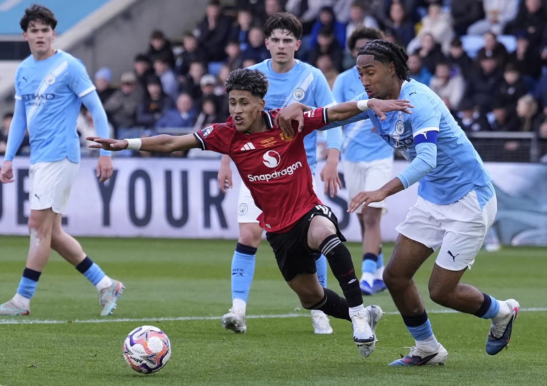 Carrick neemt 'Dowman van Manchester United' op in oefenwedstrijdselectie