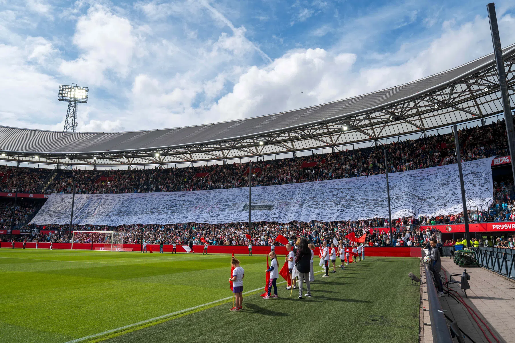 De Kuip Cup: traditionele openingswedstrijd Feyenoord krijgt nieuw jasje