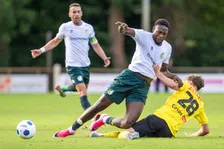 Thumbnail for article: Scheidsrechter raakt bij oefenduel Fortuna Sittard geblesseerd na opstootje