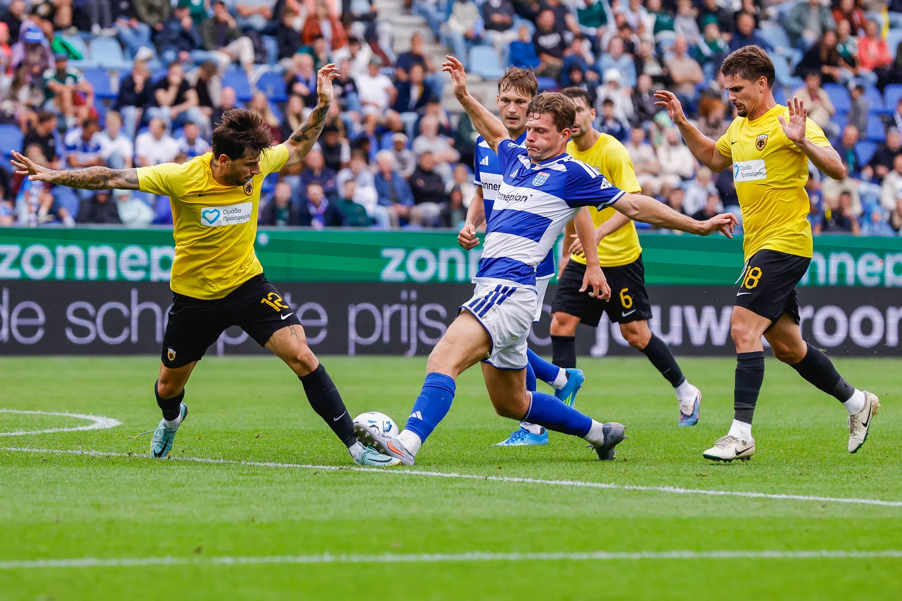 PEC meet zich met de Griekse kampioen, toch baalt de trainer