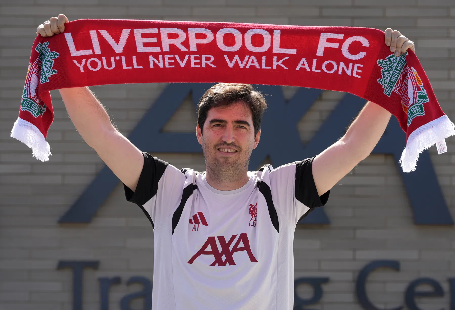 Engelse media waarschuwen Liverpool voor 'groot probleem'