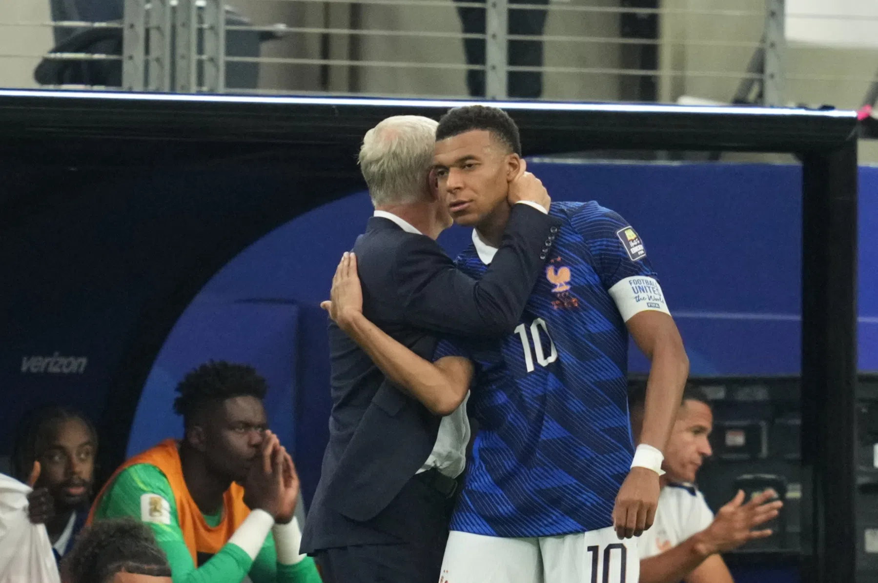 Mbappé bedankt Deschamps en Franse supporters met open brief