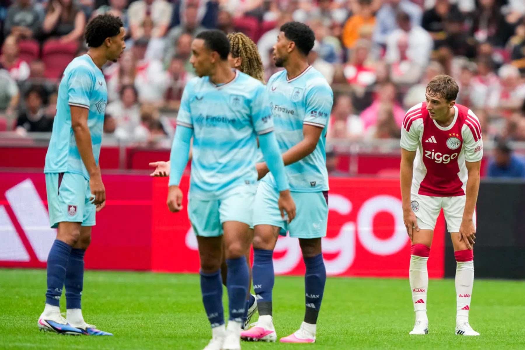 Míchel Sees New Hope in Ajax Defence: Baas and Blind