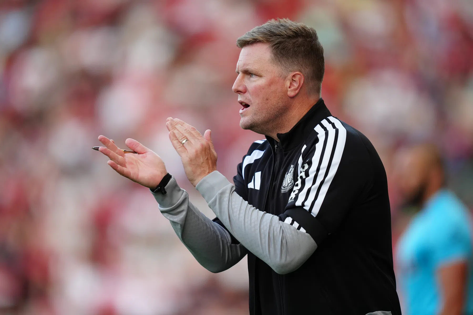 Nieuwe manager voor Steur en Botman: Howe verlaat Newcastle United definitief